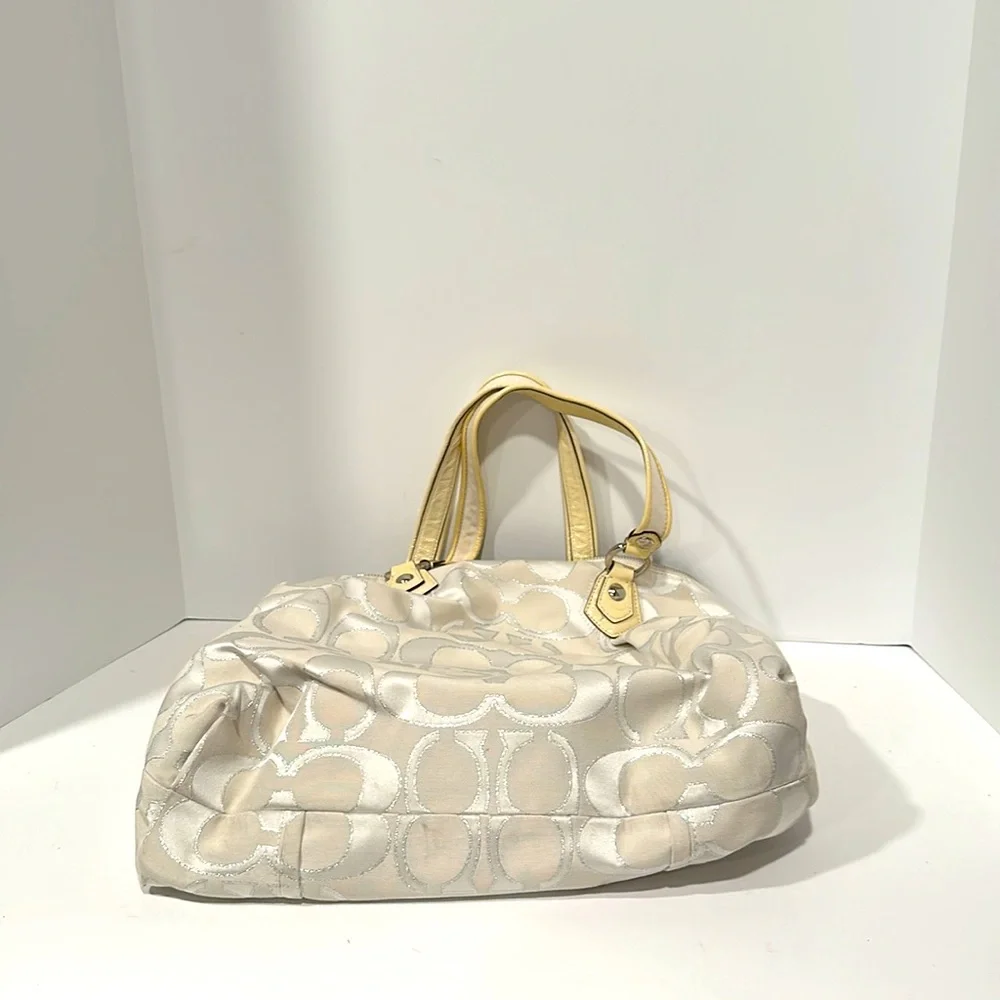 Coach Handbag - Picture 2 of 4